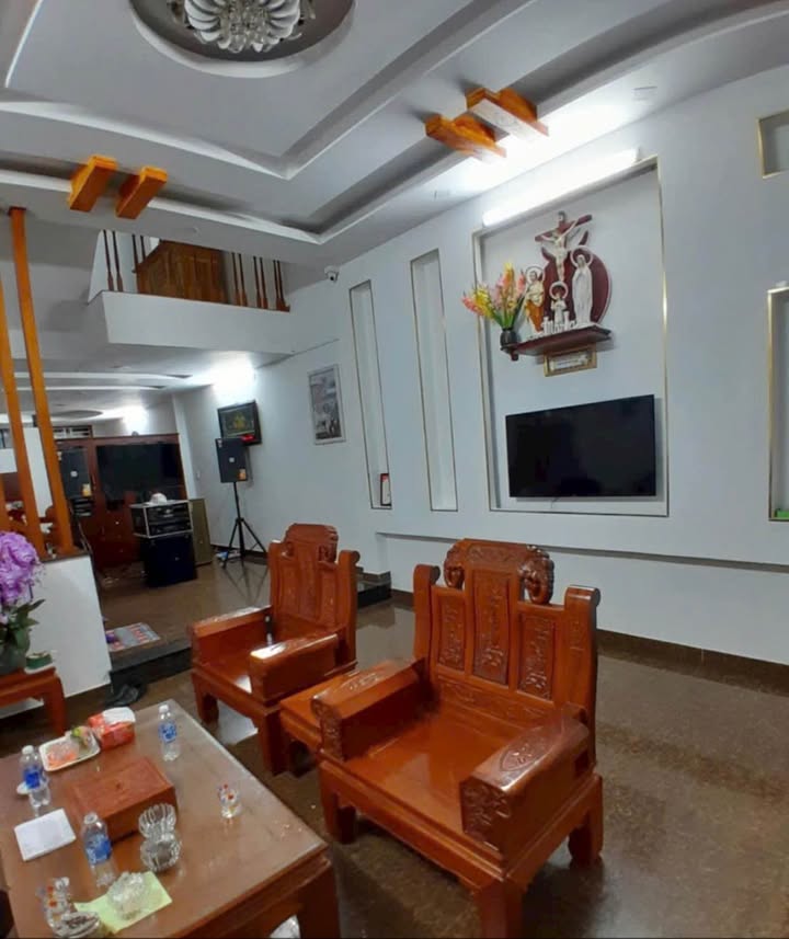 Nhà phố Hà Tông Quyền 135m² 10.2 tỷ - Mặt tiền kinh doanh