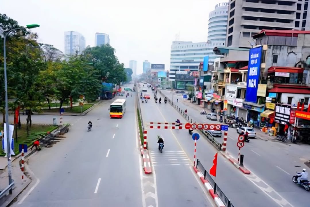 Nhà Phân Lô Tây Sơn, Đống Đa 72m² - Ô Tô Tránh, Kinh Doanh Đỉnh Cao, Dòng Tiền 30 Triệu/Tháng