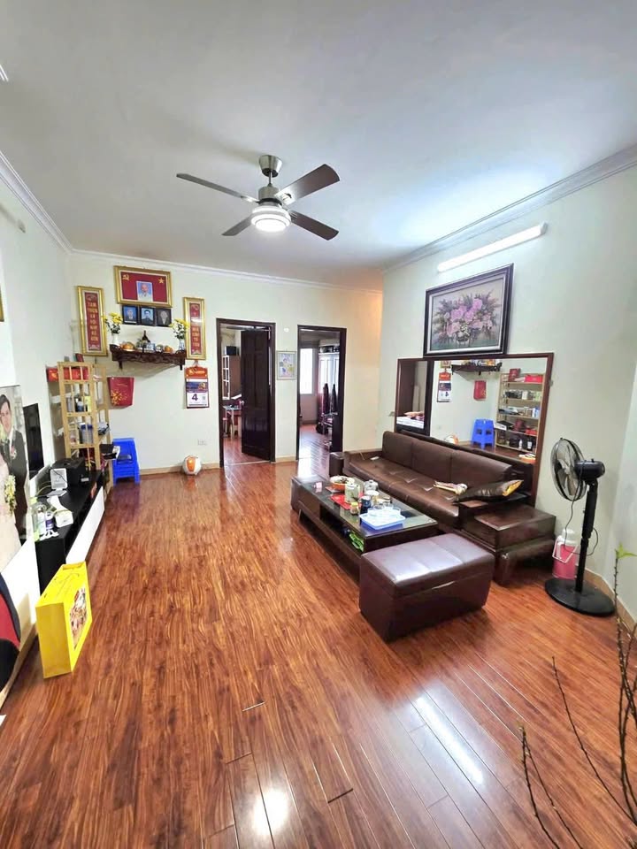 Căn hộ Tòa I9 Khuất Duy Tiến 70m² giá 5 tỷ - Sổ đỏ chính chủ!