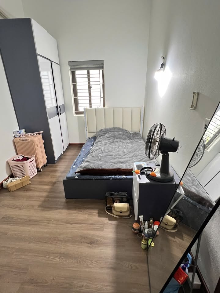 Cho thuê phòng trọ Ỷ La, Hà Đông - 2 Triệu/tháng, Sẵn Ở Ngay!