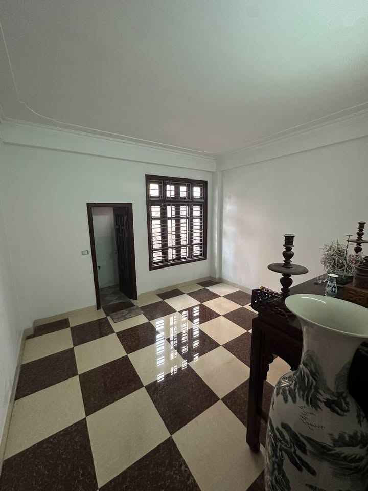 Nhà riêng Hồ Tùng Mậu 70m² - Ô tô vào tận nhà, sẵn sàng ở ngay!