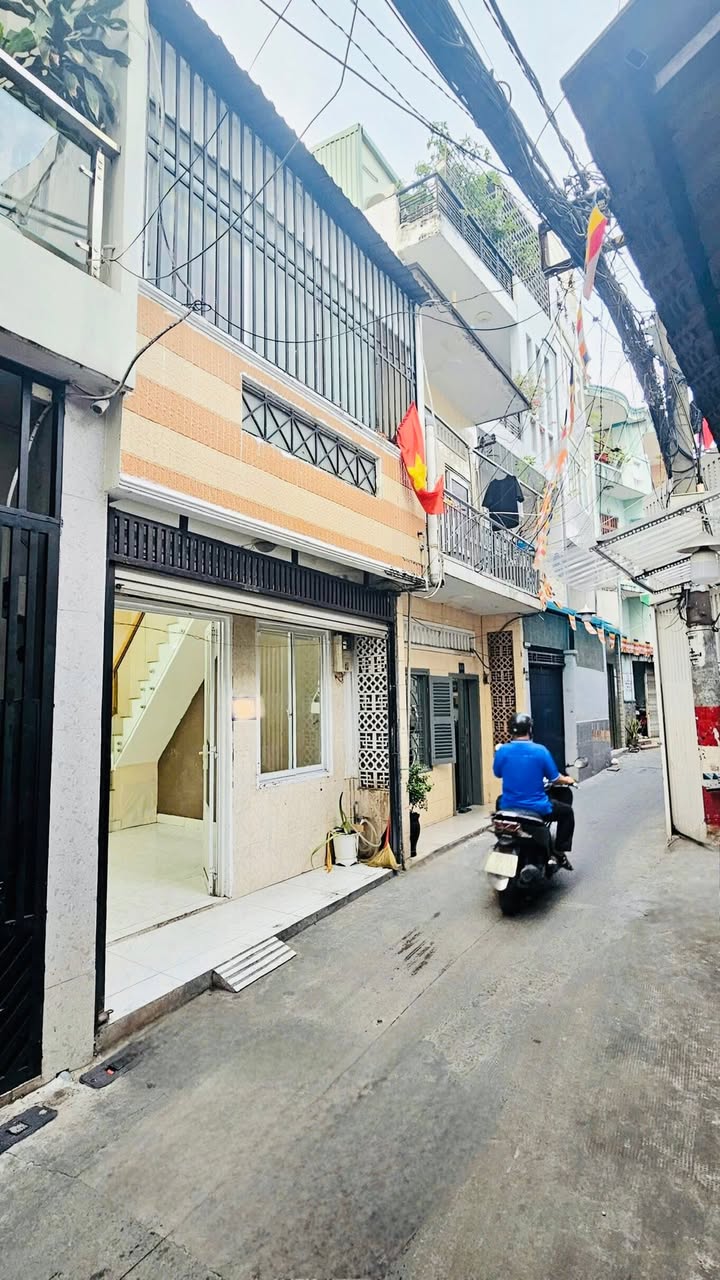 Nhà Cũ Full Nội Thất 28m² - Hẻm Thông Nguyễn Thượng Hiền, Phú Nhuận