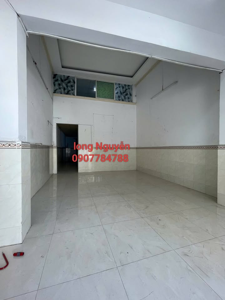 Cho thuê nhà đường Phạm Hùng, Bình Chánh - 80m², 3PN, Xe hơi vào tận nhà