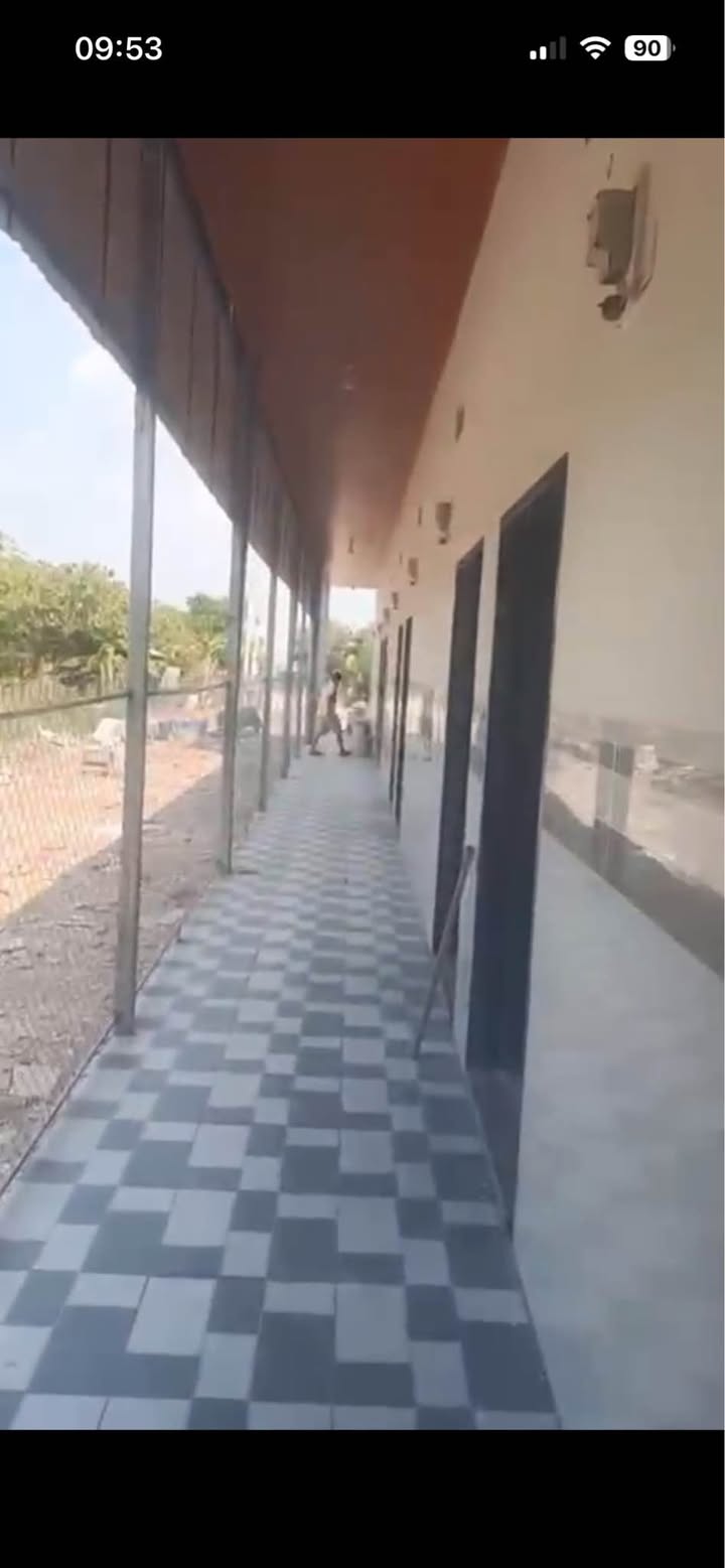 Nhà 1 Trệt 1 Lầu Kèm 7 Phòng Trọ Sát KCN ĐX3, Bình Phước - Thu Nhập 13.5 Triệu/Tháng