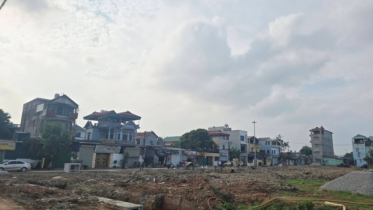 Bán nhà 1 tầng + tum 148m² mặt tiền 6.68m đường ô tô tại Mê Linh, Hà Nội