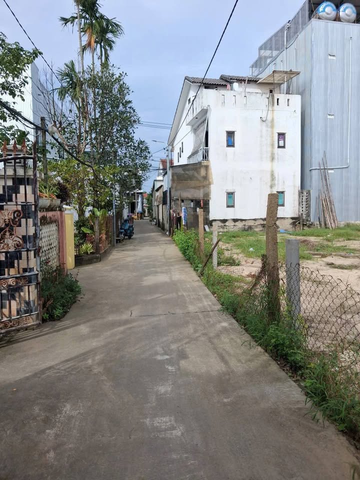 Đất nền Cẩm Thanh Hội An 100m² - Sổ đỏ chính chủ, đường to ô tô!