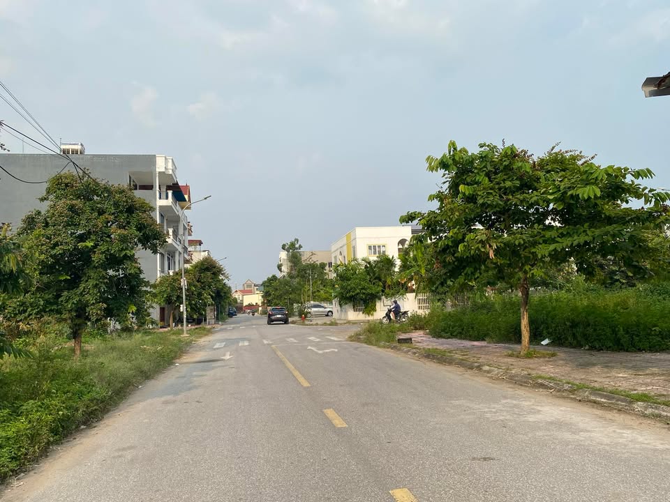 Đất nền KDT 379 Chợ Mía - 80m² - Sổ đỏ sẵn sàng - Giá 3.1 tỷ