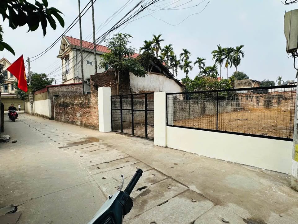 Lô đất Xóm Bướm, Thọ Lộc, Phúc Thọ 186m² – Đường to ô tô