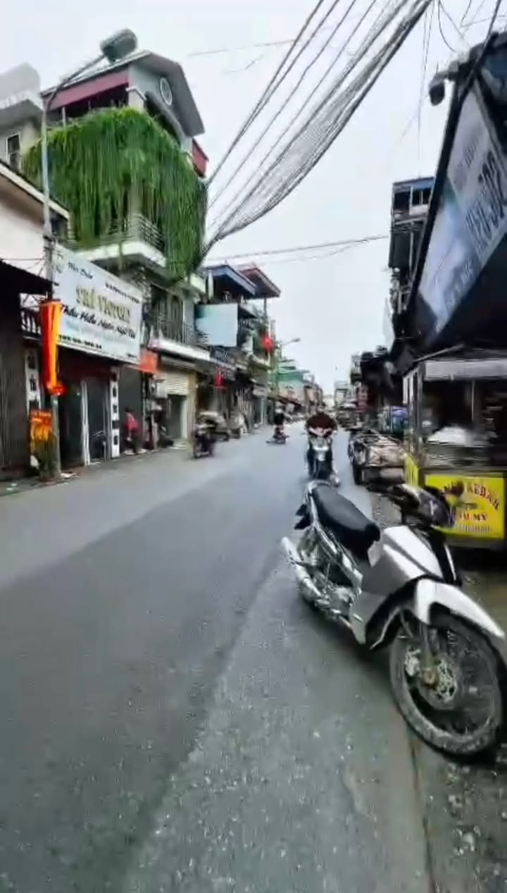 Nhà Mặt Tiền Kinh Doanh Phố Vác, Thanh Oai - 60m², 4 Tầng, Giá 12.x Tỷ