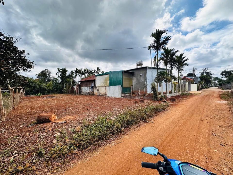 Mặt tiền Phạm Phú Thứ, Buôn Hồ 150m² - Giá 1.9 Tỷ, Kinh doanh Sầm uất