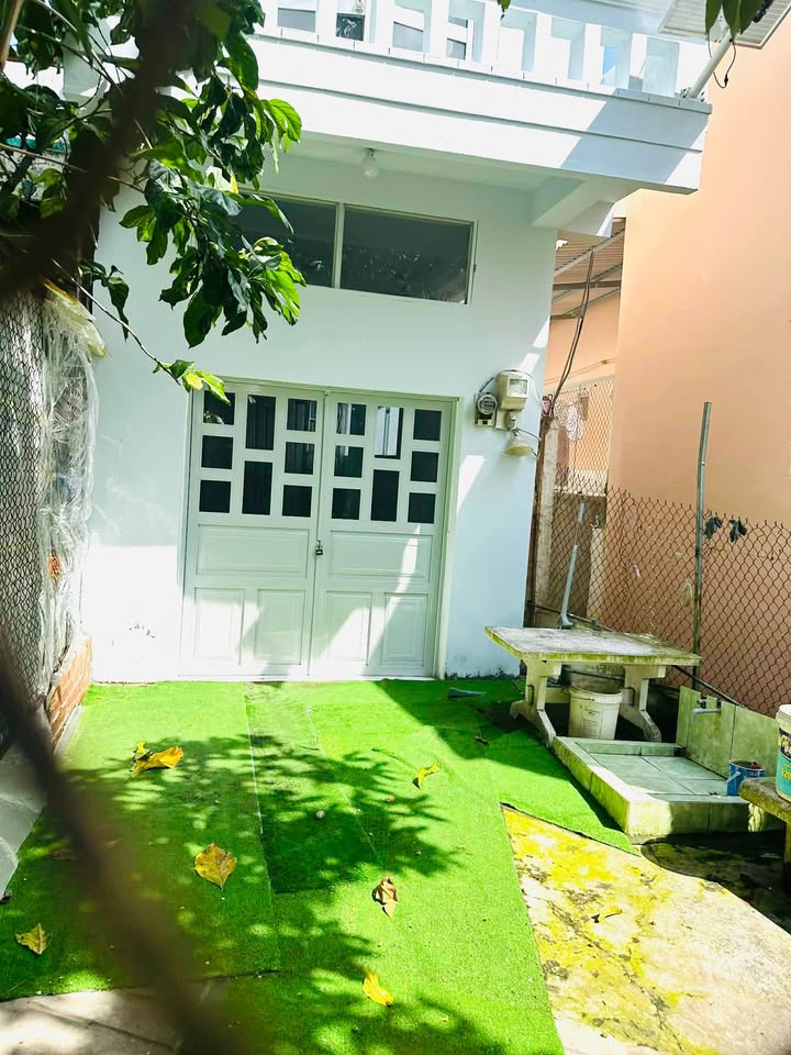 Nhà Trệt Lầu Võ Văn Kiệt, Cần Thơ - 80m², Giá 2.5 Triệu/tháng