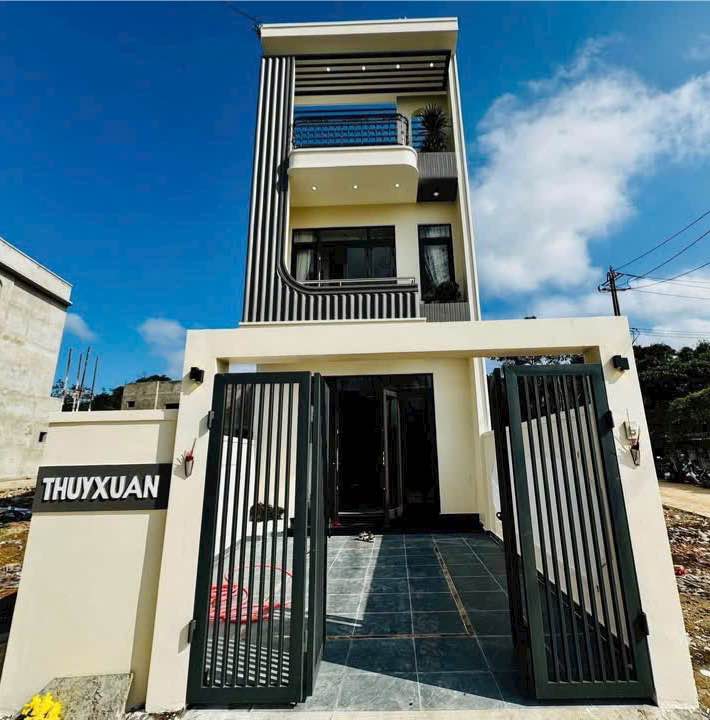 Nhà 3 Tầng Huyền Trân Công Chúa, Huế - 86m² Sổ Hồng - Giá 3.48 Tỷ