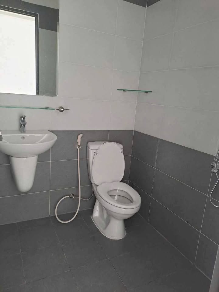 Nhà Hoàn Công Biconsi Tân Uyên - 98m² - Giá Thuê 6.7 Triệu/Tháng