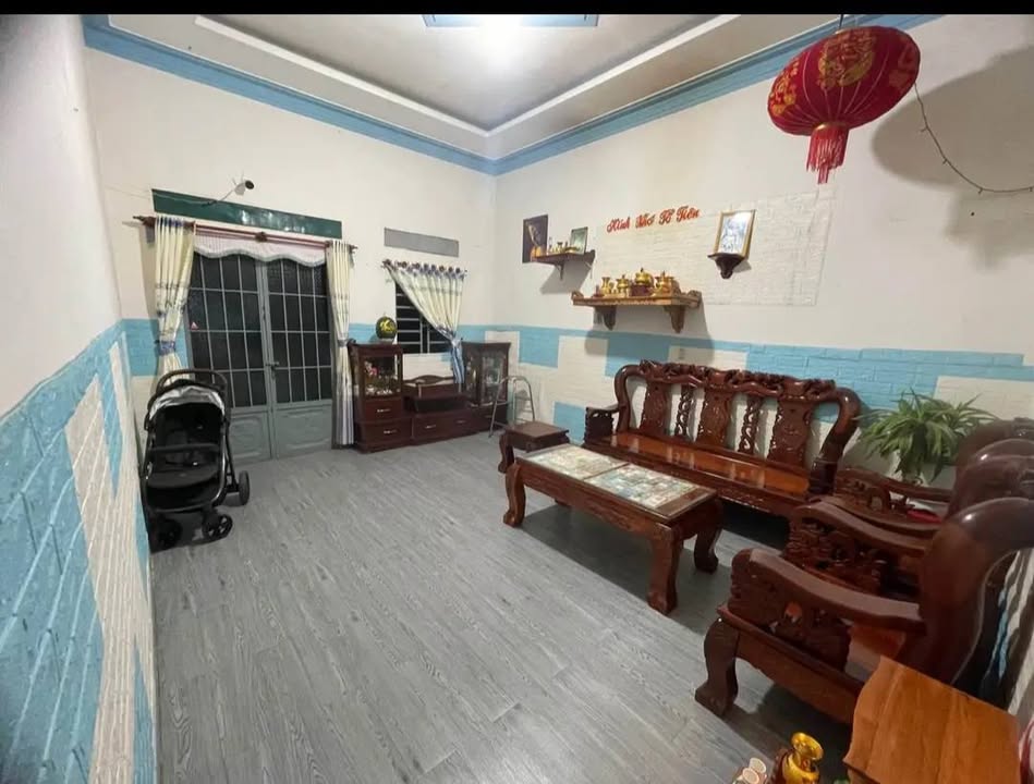 Nhà hẻm Cao Bá Quát Bảo Lộc 200m² giá 1.7 tỷ - Ô tô vào tận nhà!