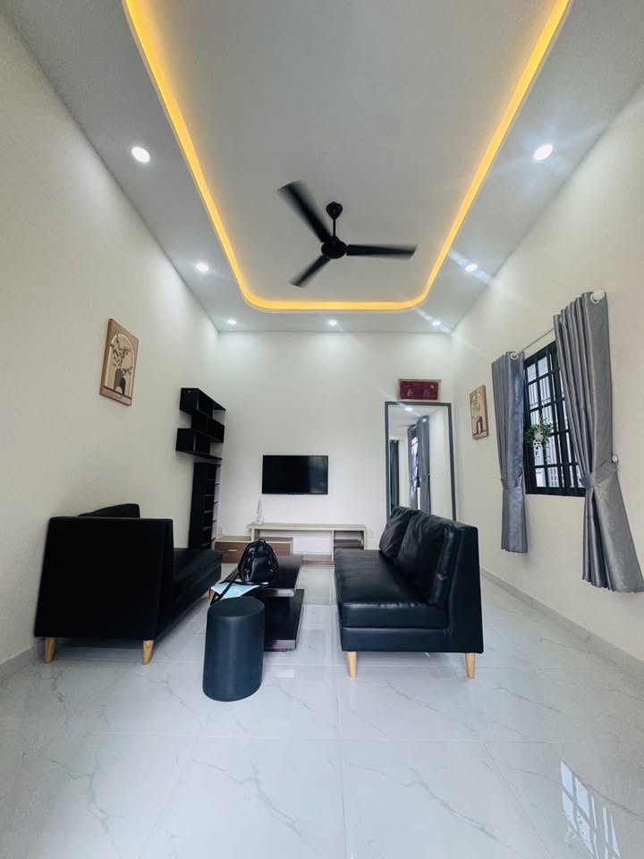 Nhà 59m² Tân Phú, Thủ Đức - Hẻm Xe Hơi, Gần BV Ung Bướu, 3.7 Tỷ