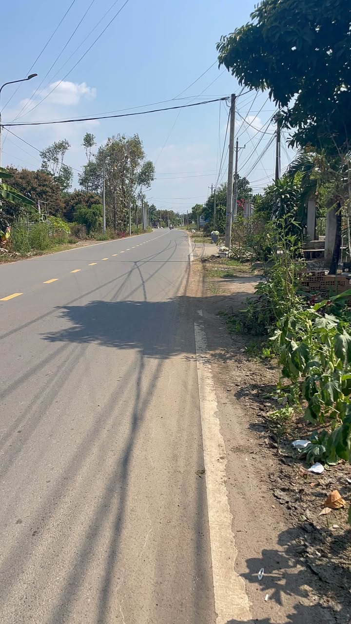 Đất nền mặt tiền nhựa Liên Xã, Định Quán, Đồng Nai - 2000m² đầu tư sinh lời