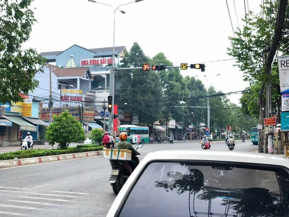 Nhà Mặt Tiền Đồng Khởi Trảng Bom 260m² - Kinh Doanh Sầm Uất, Giá 16 Tỷ