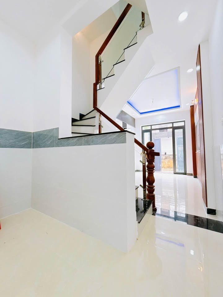 Nhà 2 Tầng 42m² Phường Hiệp Thành, Quận 12 - Giá 3 Tỷ, Sổ Hồng Riêng