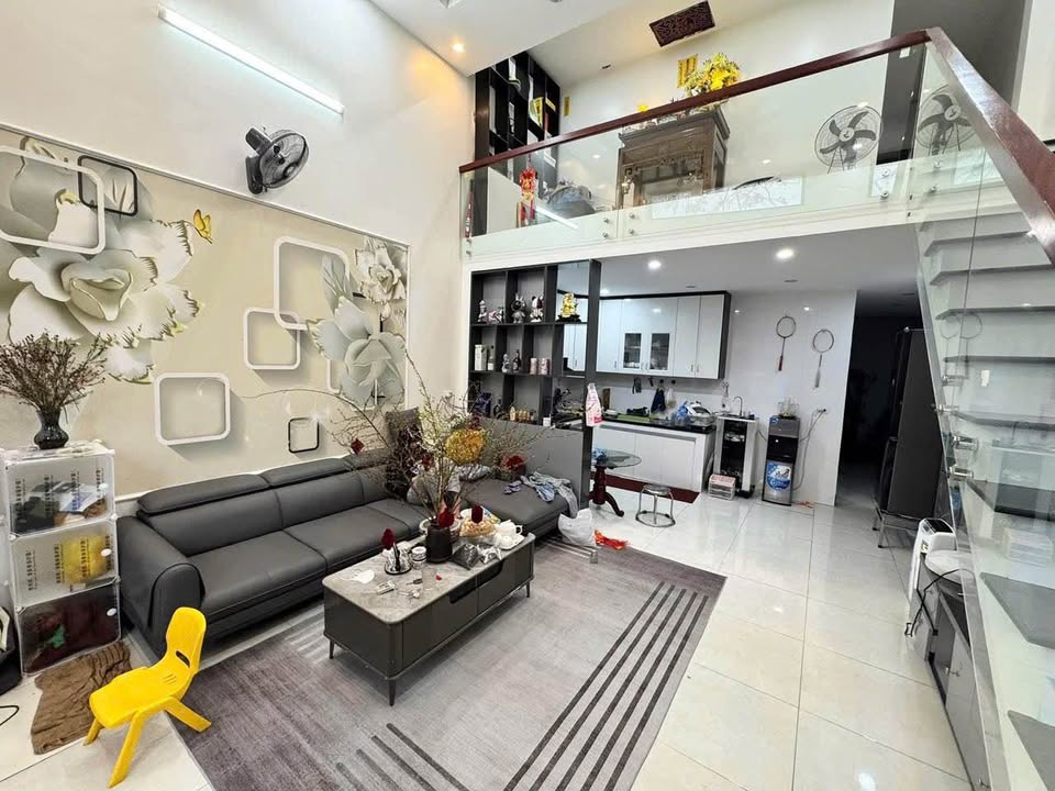 Nhà Đường Tổ Sơn 61m² Giá 1 Tỷ - Ô Tô Đỗ Cửa, Sẵn Ở Ngay