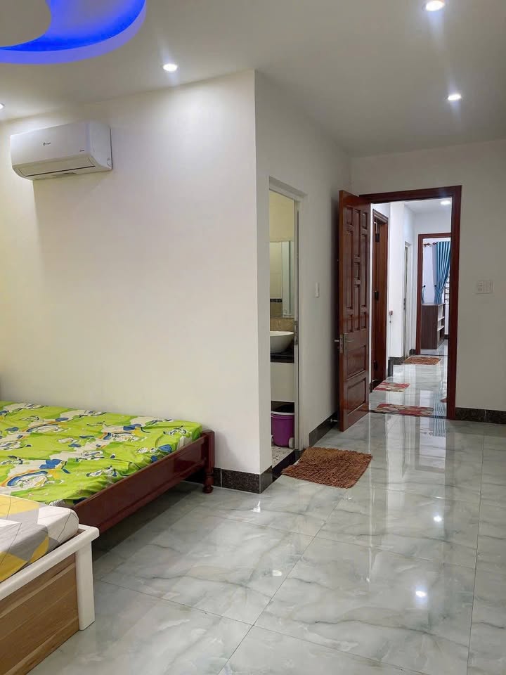 Cho thuê nhà 140m² đường Huy Cận, Đà Nẵng - Full nội thất, sẵn ở ngay