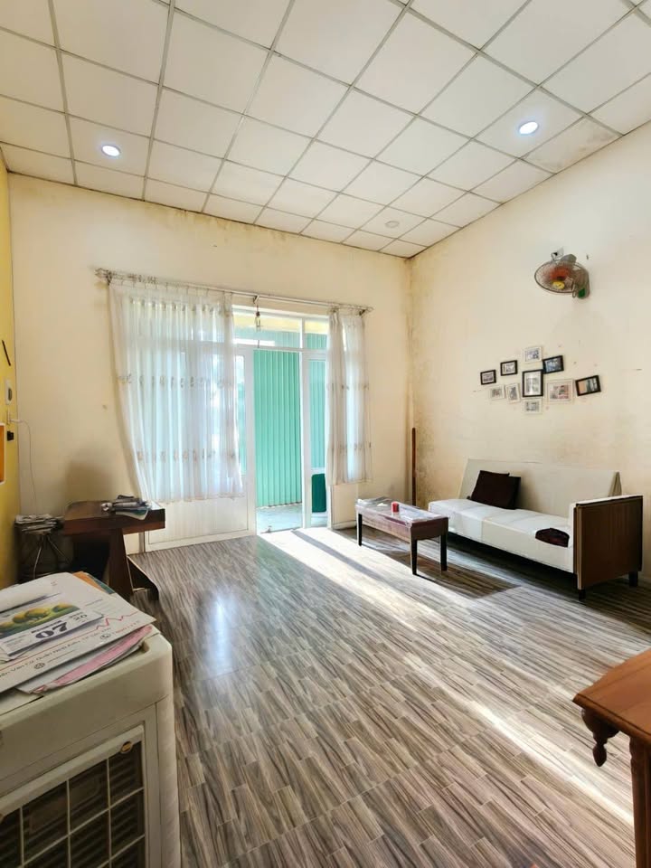 Bán nhà cấp 4 KDC Hoàng Phát Bạc Liêu 100m² giá 1.3 tỷ - Sổ hồng sẵn!