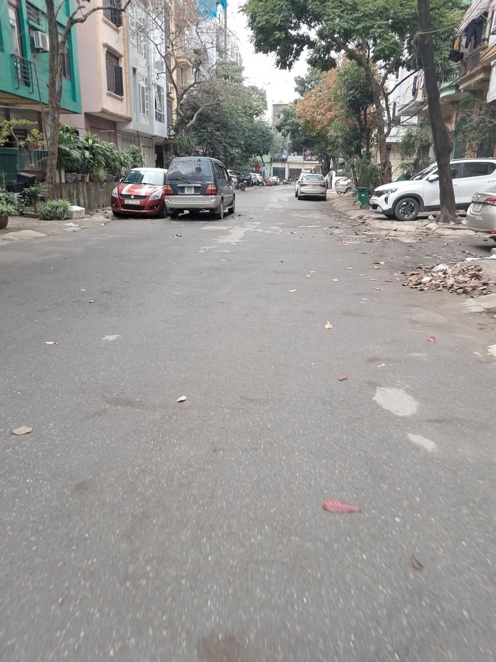 Nhà Phân Lô Nguyễn Phong Sắc, Cầu Giấy - 8 Tầng, 70m², 20 Tỷ, Ô Tô Ngủ Trong Nhà