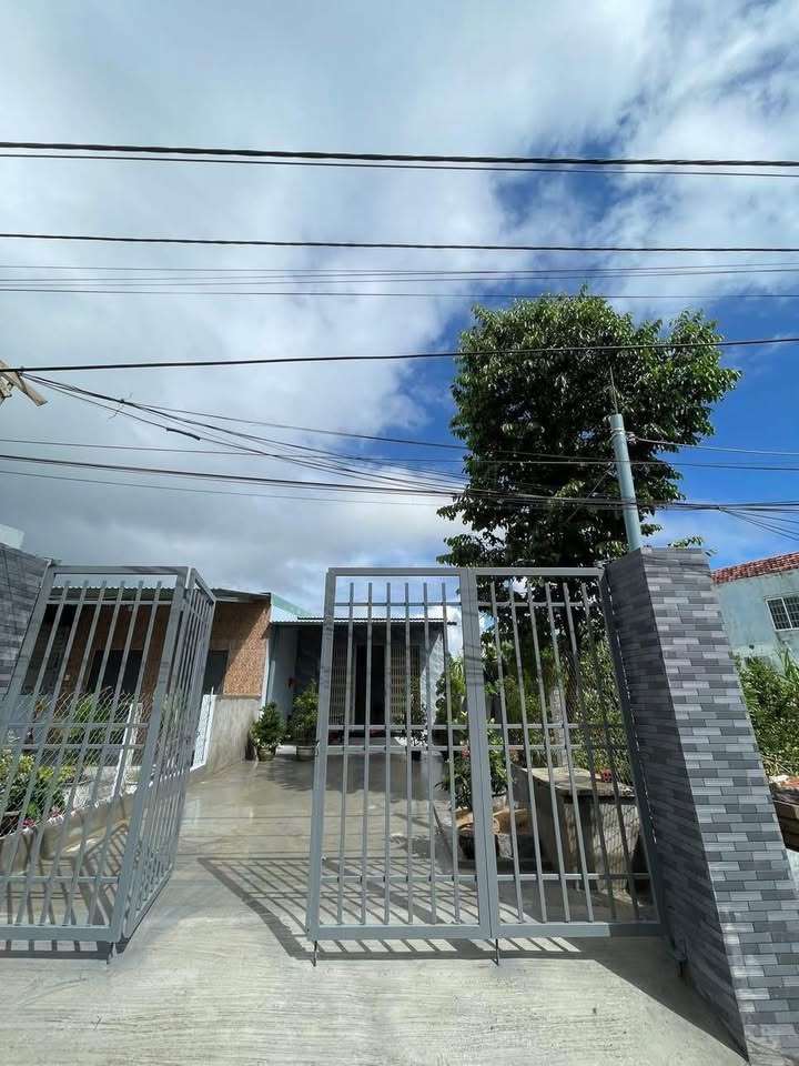 Nhà Cấp 4 Tuy Hoà, Phú Yên 3 Triệu/Tháng - Sẵn Sàng Ở Ngay!