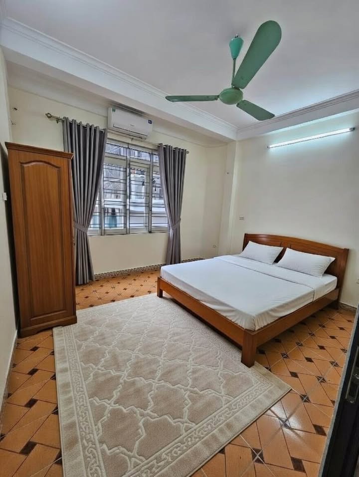 Nhà 30m² 5 tầng Minh Khai, gần Times City - Sẵn Sàng Cải Tạo