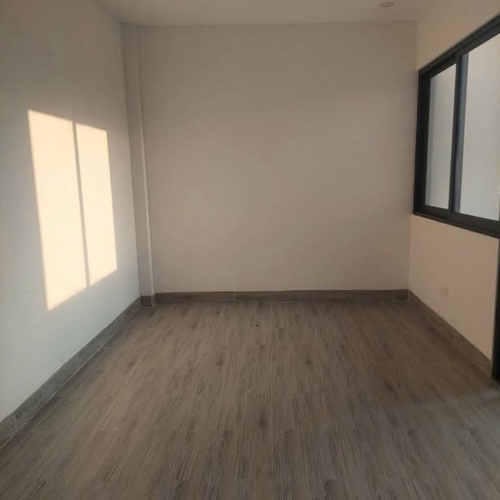 Căn hộ TT T2 May 10 Sài Đồng 50m² - Thiết kế tỉ mỉ, 1.7 tỷ!