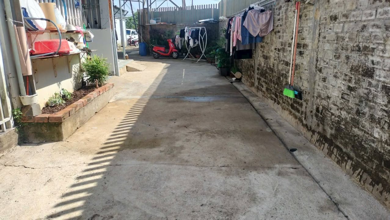 Bán Gấp Nhà Cấp 4 Hẻm Lam Sơn, Bảo Lâm - 95m² Giá 2.45 Tỷ