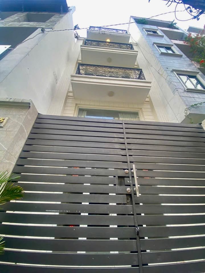 Nhà Phố Quận 10 Sư Vạn Hạnh 82.6m² - Vị Trí Đắc Địa, Giá 30 Tỷ