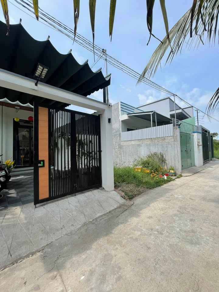 Nhà riêng Củ Chi 81m² giá 1.25 tỷ - Full nội thất, ô tô vào tận nhà!