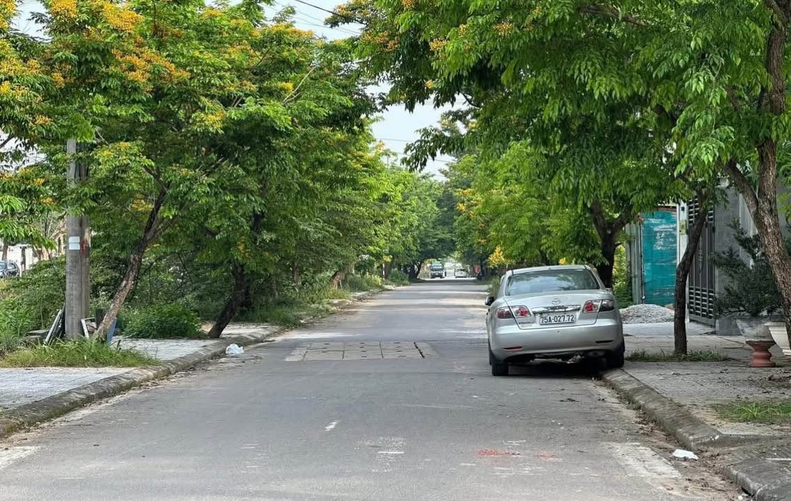 Đất nền KQH Bàu Vá 100m² giá 3.4 tỷ - Sổ đỏ chính chủ, view kênh thoáng!