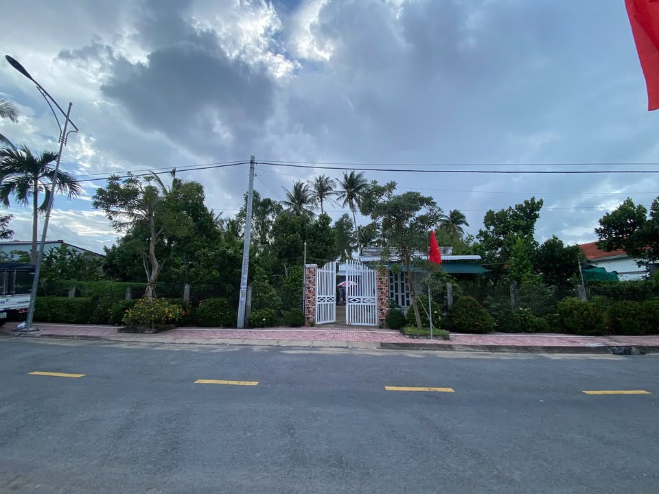 Nhà Vườn Nghỉ Dưỡng Cái Bè 754m² Hướng Đông - Tiềm Năng Kinh Doanh