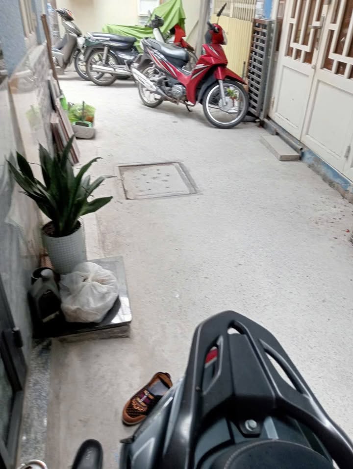 Nhà riêng Quận 7 28m² giá 2.1 tỷ - Chính chủ bán, sẵn sàng ở ngay!