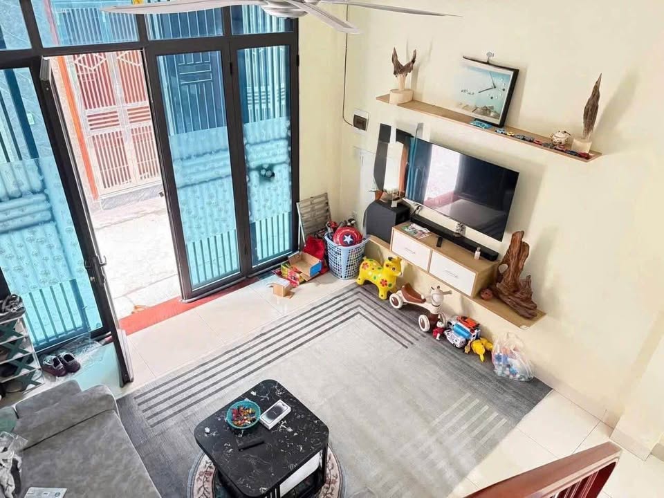 Nhà 3 Tầng Trần Lãm, Thái Bình - 3PN Full Nội Thất Giá 4.6 Triệu/Tháng