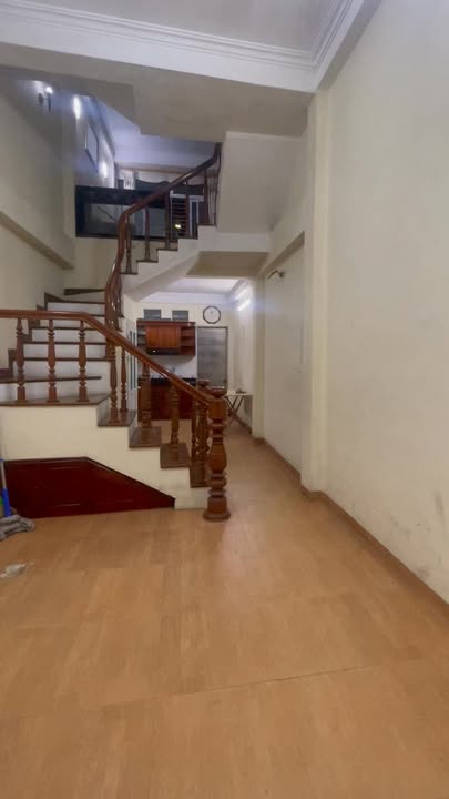 Nhà Nguyên Căn Trung Kính 35m² x 4 tầng - Full Nội Thất, Sẵn Sàng Ở Ngay!