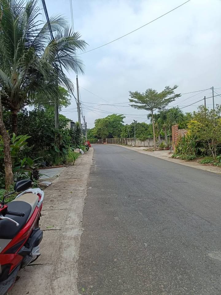 Nhà Mặt Tiền Đường Nhựa Xã Gia Canh, Đồng Nai - 272m² Giá 1.5 Tỷ