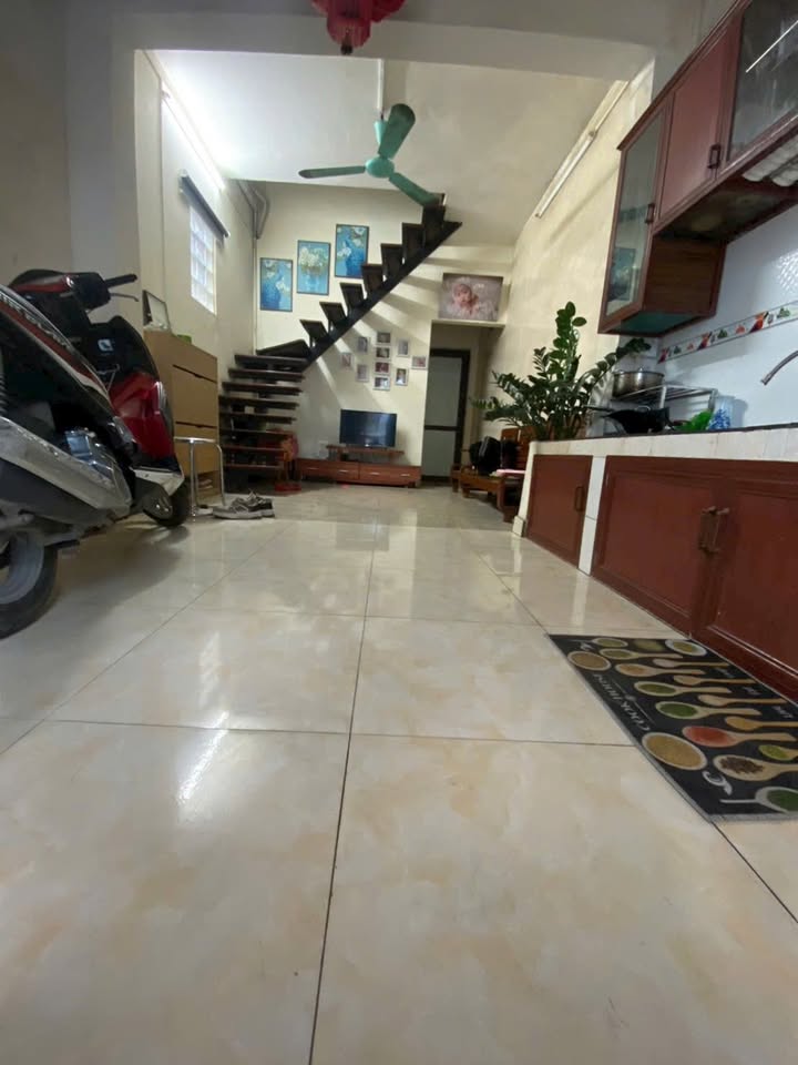 Nhà Cấp 4 Vĩnh Quỳnh, Thanh Trì 47m² - Ô tô sát nhà, 7.5 tỷ