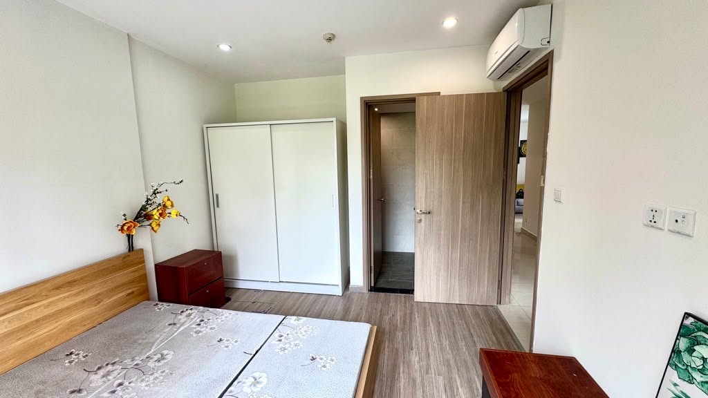 Nhà Riêng Vinhomes Long Biên 75m² - Sẵn Sàng Ở Ngay, Lô Góc View Thoáng!