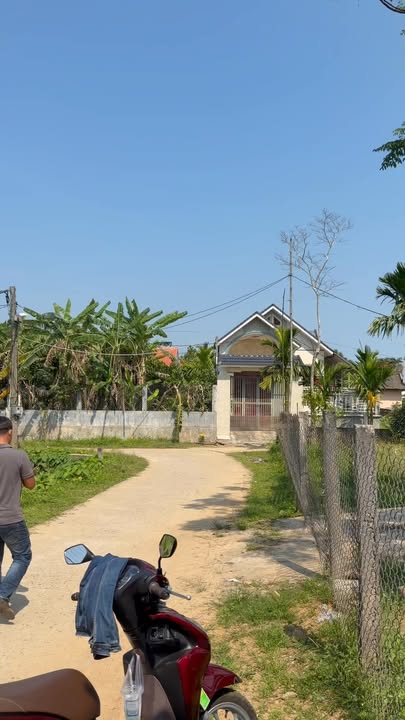 Nhà và Đất Thôn Đông An 350m² - Ô tô tận nơi, nội thất xịn!