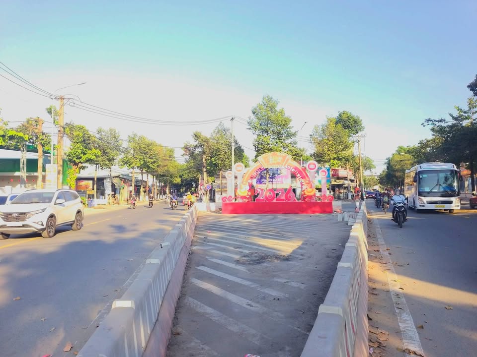 Nhà Mặt Tiền Kinh Doanh 2 Tầng 160m² Đường Trần Hưng Đạo, Thủ Đức - 8 Tỷ