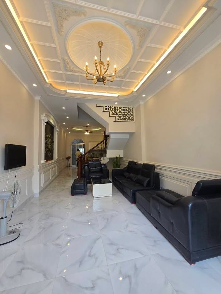 Cho thuê nhà 3 tầng Hòn Xện, Nha Trang - 3PN, Full nội thất, 20 triệu/tháng