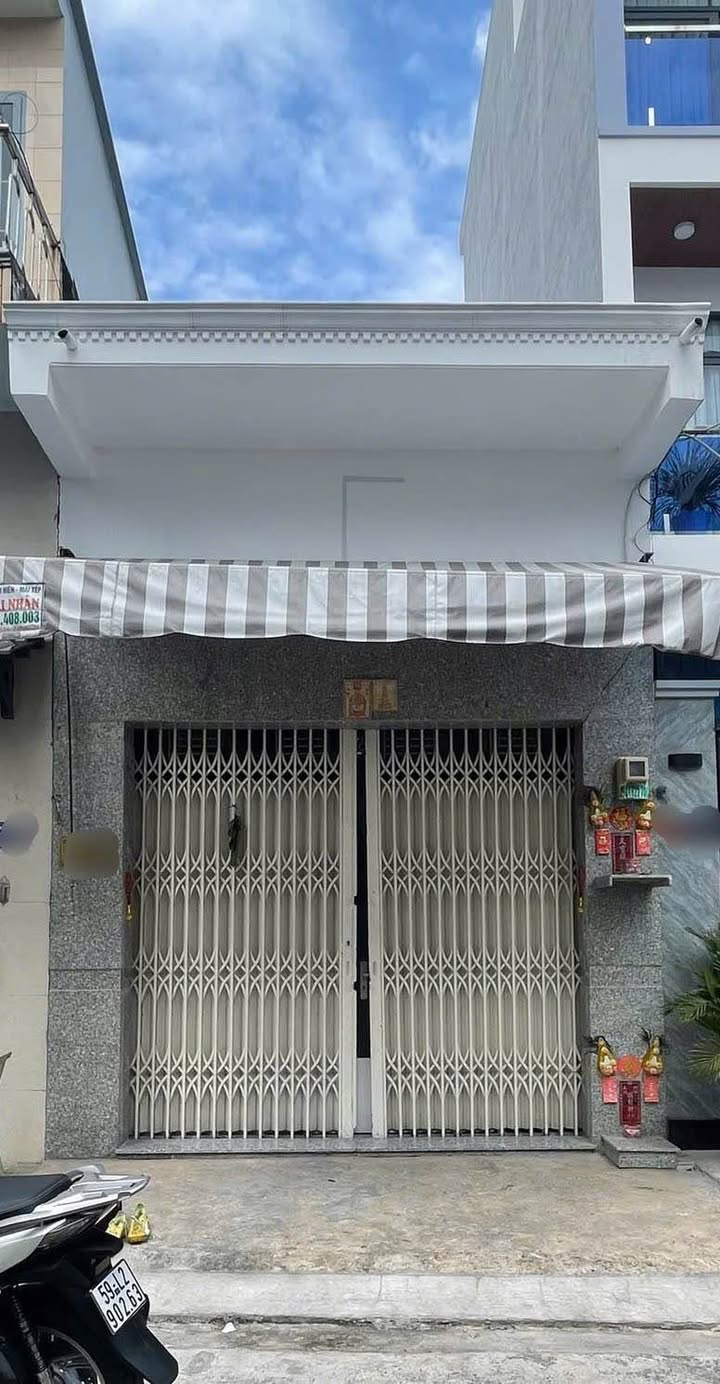 Nhà Riêng Bình Tân 60m² giá 6.6 tỷ - Hẻm 10m Ô tô vào tận nhà!