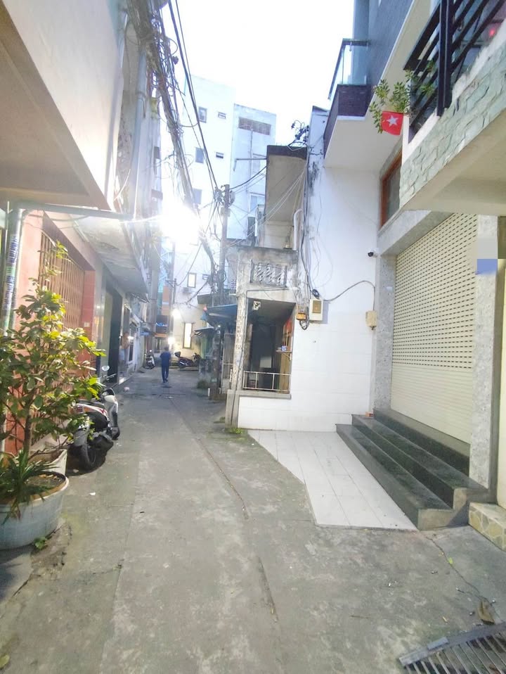 Nhà 95m² Quận 11 - 9 Phòng, Vừa Ở Vừa Cho Thuê 25 Triệu/Tháng - Giá 6.6 Tỷ