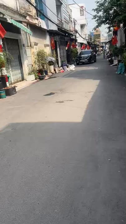 Nhà hẻm 118 Phan Huy Ích Tân Bình 70m² giá 6.98 tỷ - Giá tốt hiếm có!