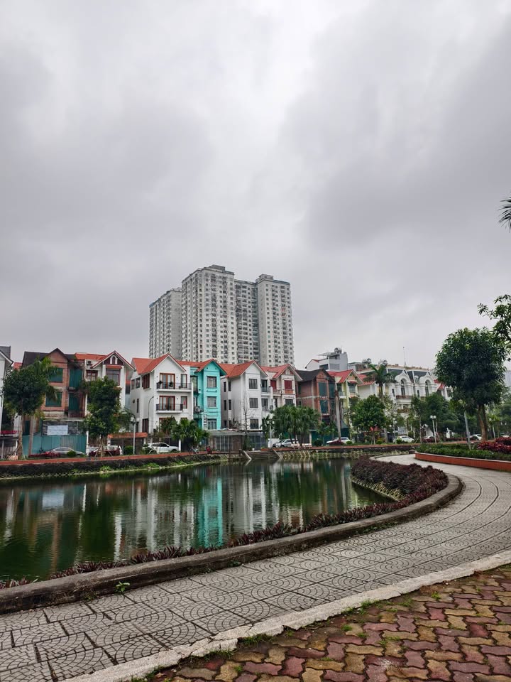 Biệt thự HX Xa La 130m² 5 tầng - Ô tô tránh, View hồ - Giá yêu thương