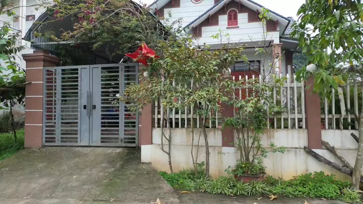 Bán nhà cấp 4 Đông Lĩnh Thanh Ba 200m² giá 2.9 tỷ - Sẵn sàng ở ngay!