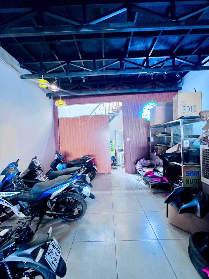 Nhà Mặt Tiền Lê Hồng Phong, Nha Trang - 114m² Kinh Doanh Dòng Tiền 23 Triệu/Tháng