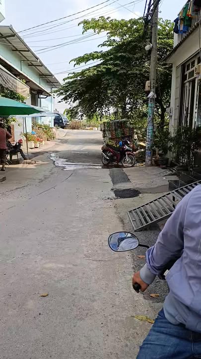 Nhà Hẻm Xe Hơi 6m Bình Tân 56m² 4PN Giá Tốt